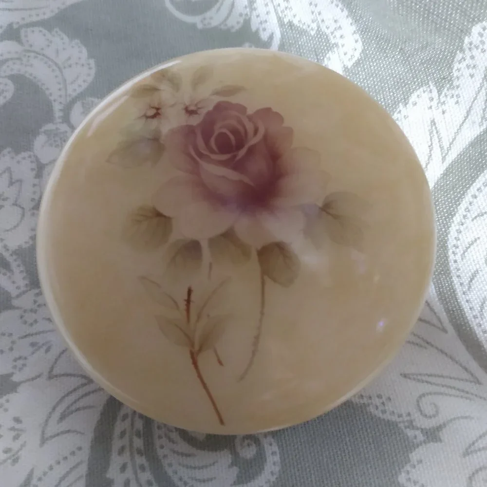 🎬Vintage🎬 Genuine Alabaster Rose Trinket Jar